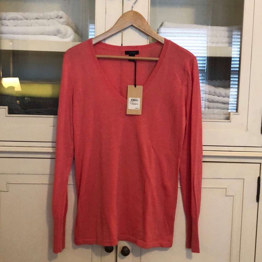 NWT Light Weight Halogen Sweater